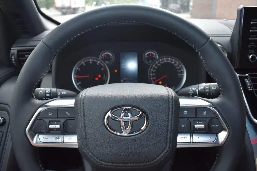 Compra con Tradex Auto la NUEVA Toyota Land Cruiser 300 modelo 2022 TradexAuto - ToyotaLandCruiser300GXRmodelo2022 1920w