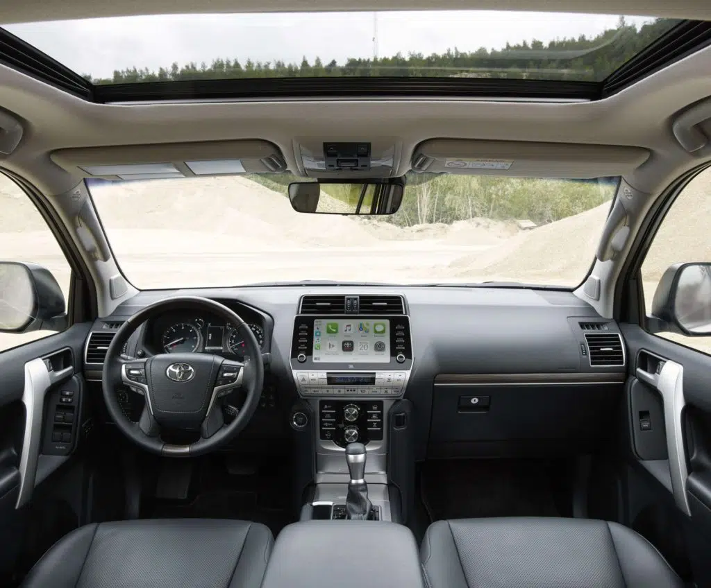 Toyota Prado TXL 2022: Más versatilidad y lujo TradexAuto - ToyotalLandCruiserPrado2022interior 1920w