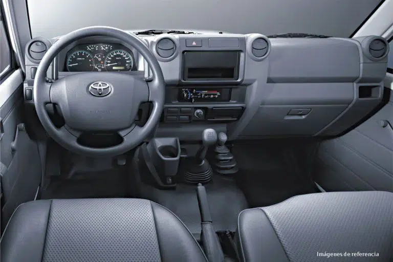 Toyota Land Cruiser 79: la fuerza y el poder que estabas buscando TradexAuto - Toyotalandcruiser79interior 1920w