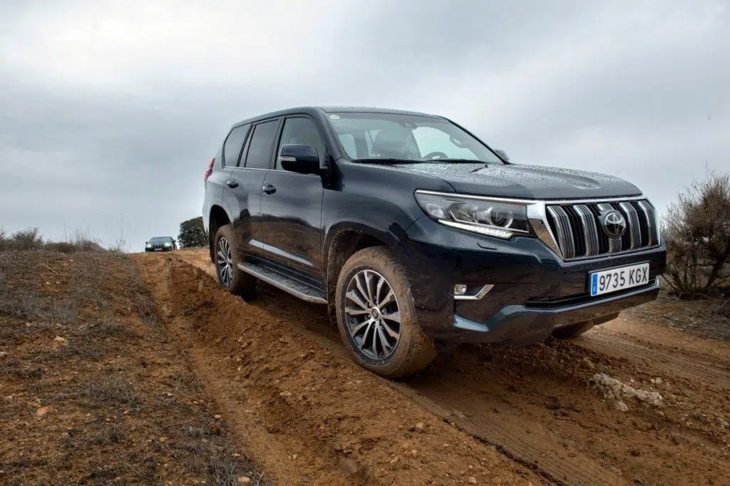 Comprar un todoterreno 4×4, ¿Transmisión manual o automática? TradexAuto - Toyotalandcruisertodoterreno4x4 1920w