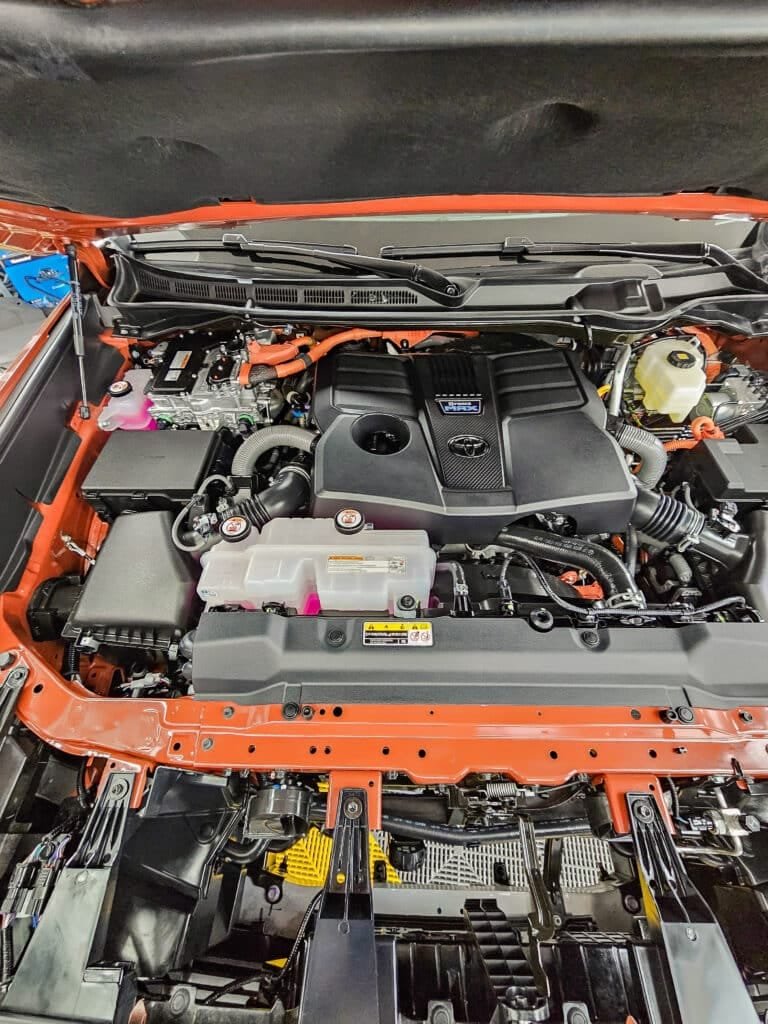 Toyota Tundra 2025 en Costa Rica: Potencia, tecnología y diseño de lujo Fotos Toyota Tundra Trd Pro Terra