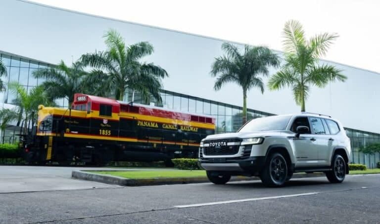 Land Cruiser GR Sport directo de fábrica