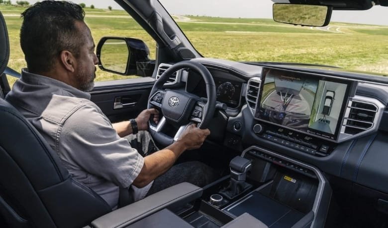interior nueva Toyota Tundra