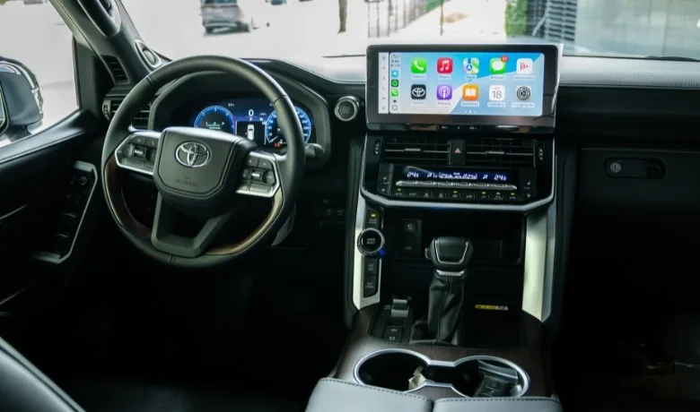 Interior de lujo Toyota LC300 VX
