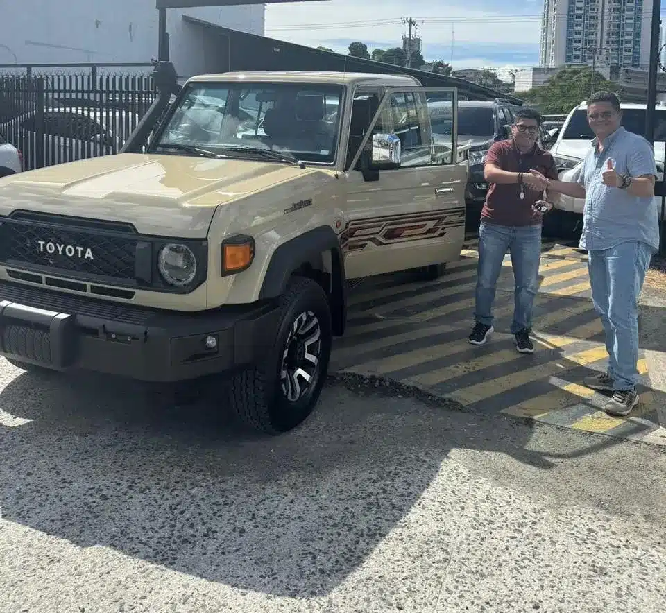 Clientes TradexAuto: Entregas reales y testimonios Entrega Rápida, Sin Lista de Espera