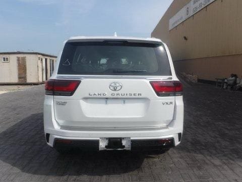 Toyota LC300 blanca parte trasera TradexAuto Panamá