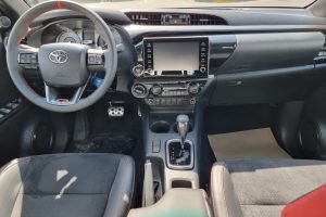 Toyota Hilux 4x4 Modelo GR Sport (28)