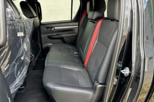 Toyota Hilux GR Sport (19)