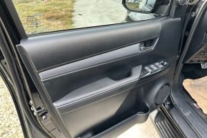 Puerta Toyota Hilux GR Sport