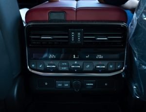 Toyota Land Cruiser 300 GR Sport