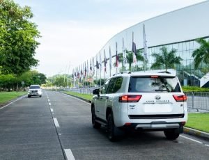Toyota Land Cruiser 300 GR Sport