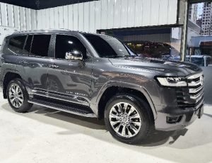 Toyota Land Cruiser 300 GXR