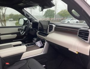 Toyota Sequoia Capstone