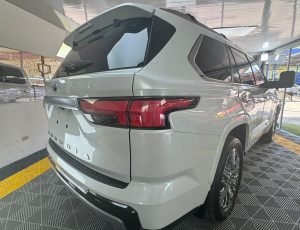 Toyota Sequoia Capstone