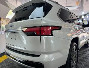 Toyota Sequoia Capstone